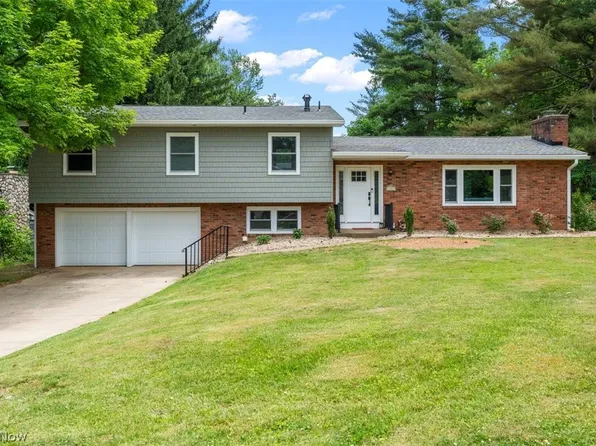 107 Woodcrest Dr, Marietta, OH 45750