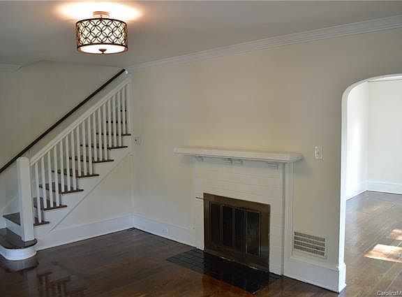 4th image of 512 Queens Ct