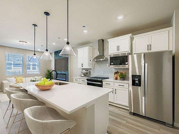 4th image of 2809 Bear Springs Cir