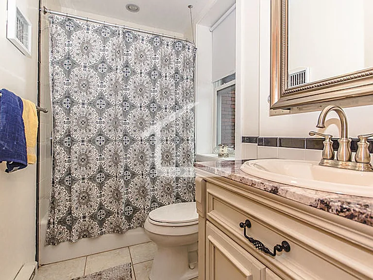 58 Phillips St #3 — Photo 7
