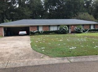 103 Somerset Dr, Natchez, MS 39120