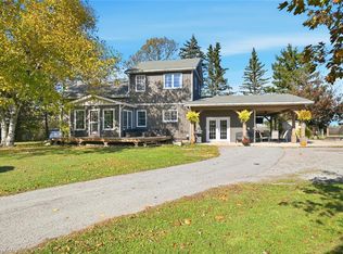 9043 Ridge Rd, Niagara Falls, ON L3B5N7