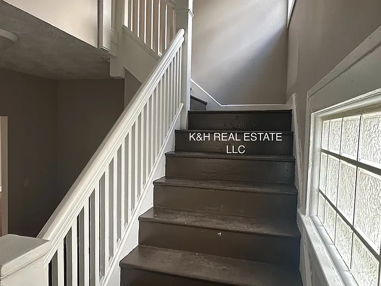 4240 Sunset Ave — Photo 7