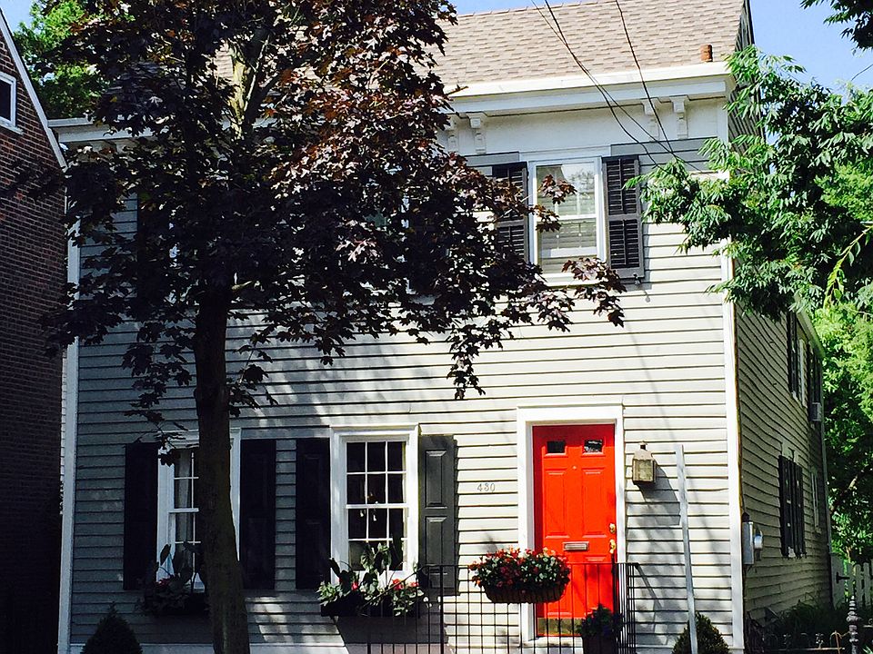 2nd image of 430 Farnsworth Ave