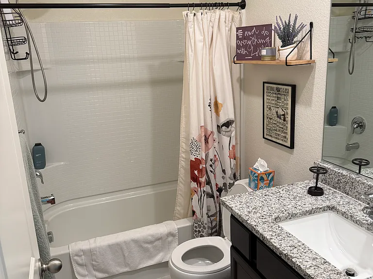 Full bath #2 upstairs