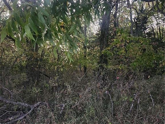2nd image of 33 Holly Ln
