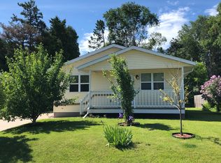 1809 Flambeau St, Manitowoc, WI 54220