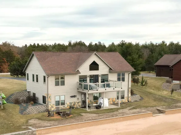 N7571 S Stone Gate, New Lisbon, WI 53950