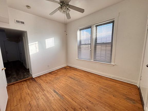 4th image of 1619 N Damen Ave APT 2R