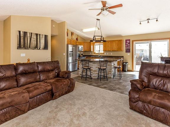5th image of 761 Avenue Ct W #16