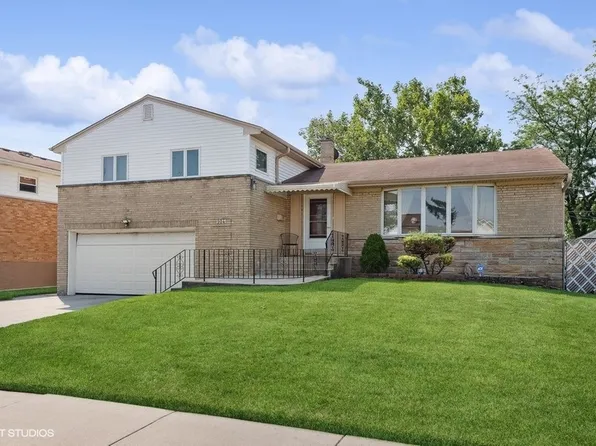 904 Sherman St, Melrose Park, IL 60160