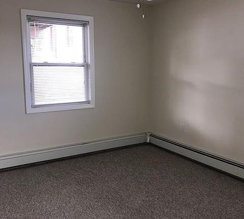 4th image of 313 Clarendon St Unit 1