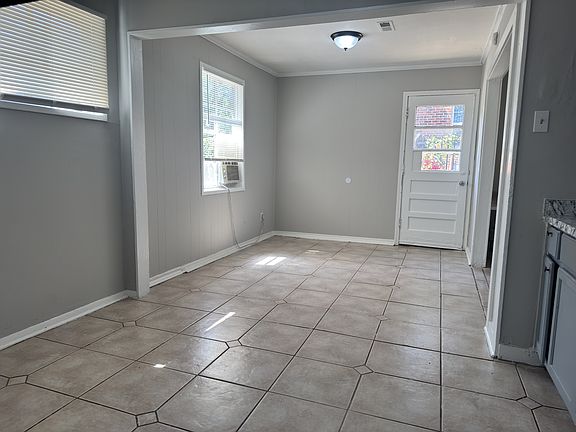 3rd image of 1770 Sugarloaf St