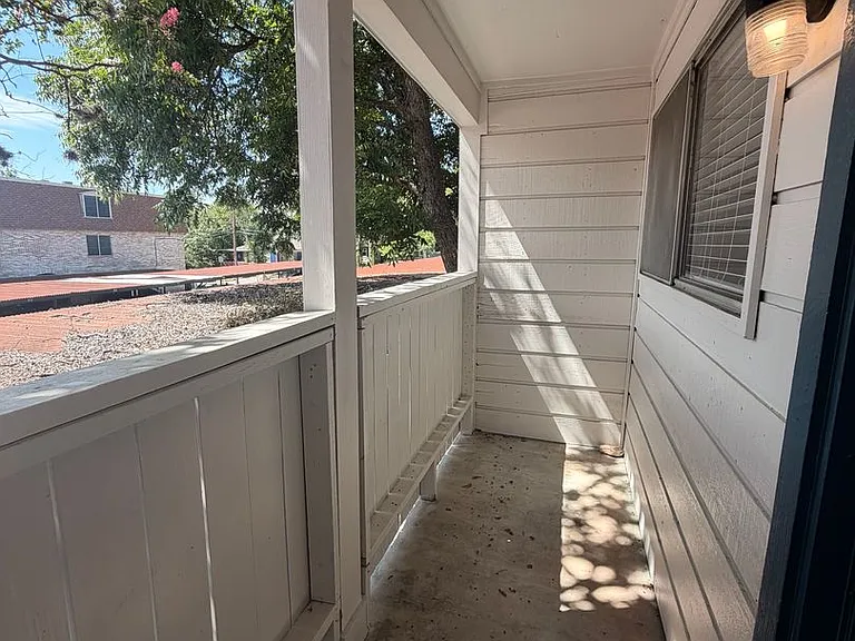 4303 Duval St — Photo 16