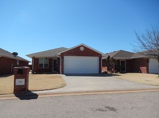 308 Silver Leaf Pl, Tuttle, OK 73089