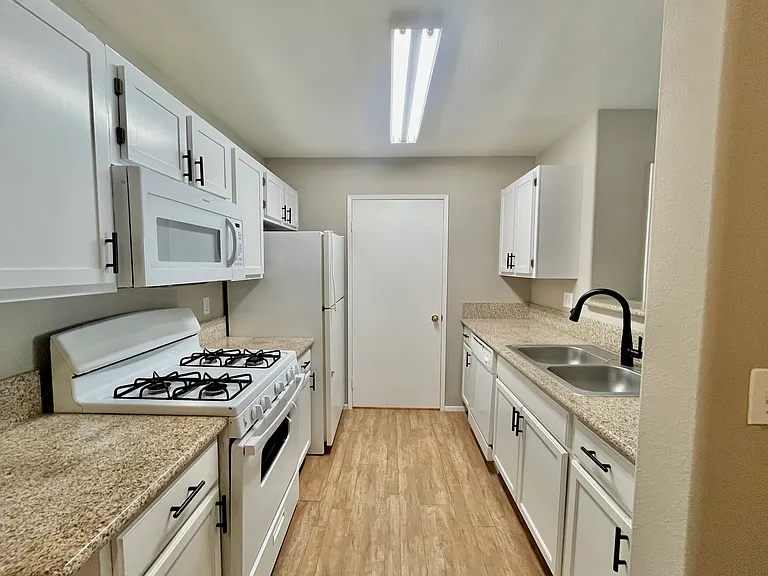 7885 W Flamingo Rd #1029 — Photo 7