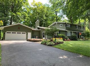 105 Fireside Ln, Camillus, NY 13031