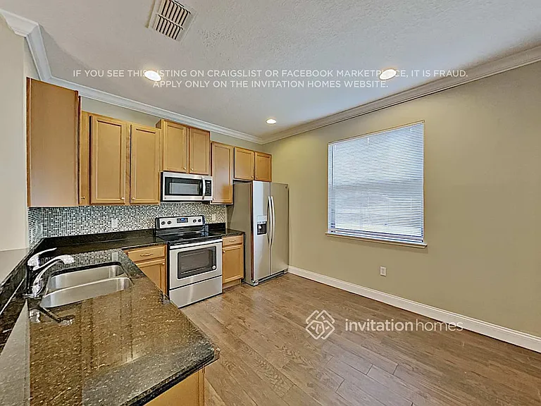 1414 Jorhagen Dr — Photo 6
