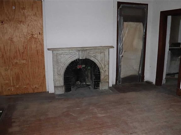 2nd image of 5564 Bartmer Ave