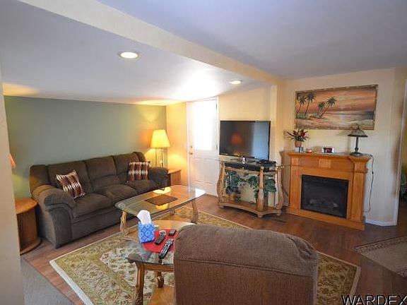 2nd image of 611 Stahlman Dr