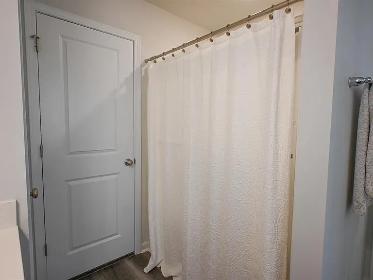 552 Kingfisher Ct — Photo 18