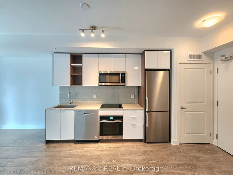 543 Richmond St W #915 — Photo 3