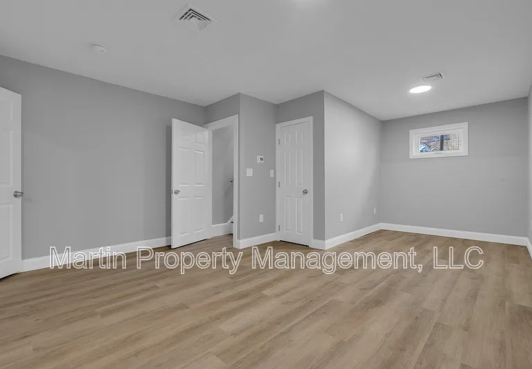 690 Dorchester Ave — Photo 3