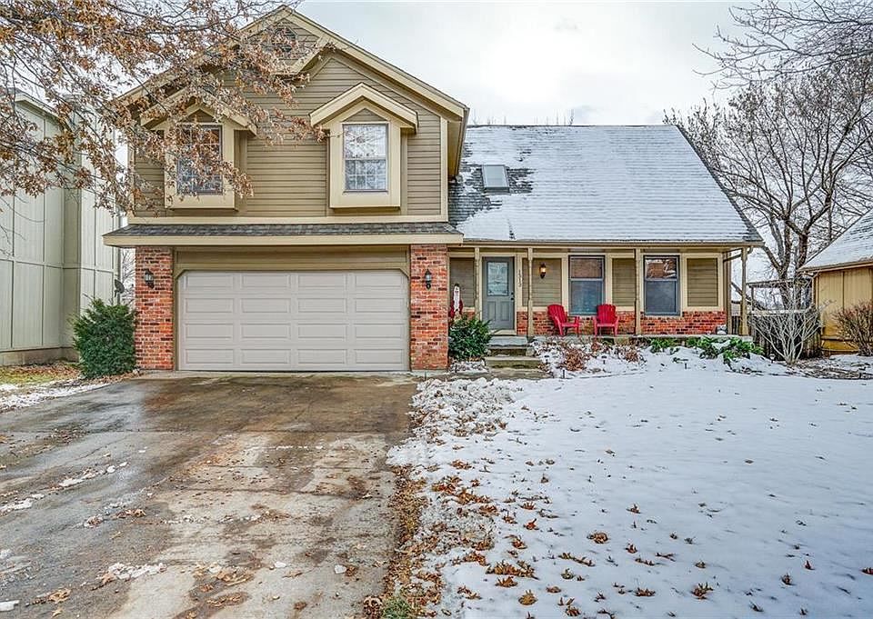 1st image of 1313 E Meadow Ln