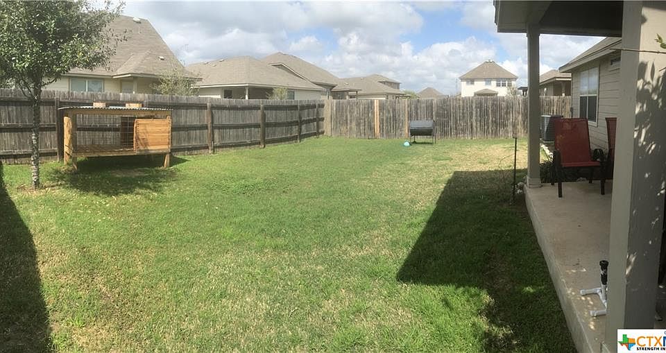 2nd image of 914 Lauren St