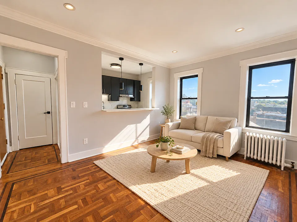 218 Highland Ave #405