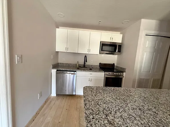 2402 E Dr Martin Luther King Jr Blvd #3, Tampa, FL 33610