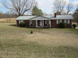 93 Humboldt Hwy, Trenton, TN 38382
