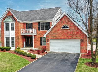 2102 University Dr, Naperville, IL 60565
