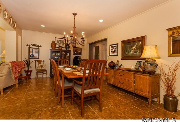 5th image of 1 Dunean Ln