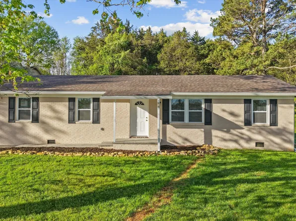 403 Old Dandridge Pike, Straw Plains, TN 37871