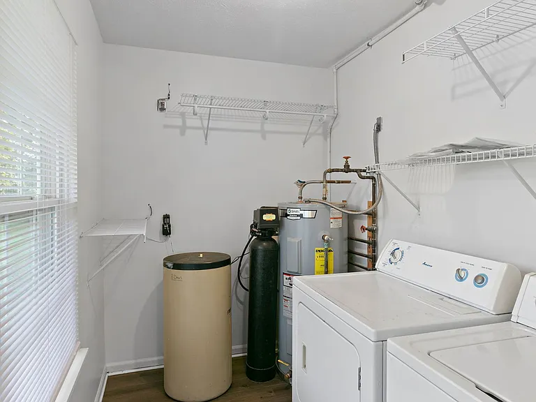 711 Cattail Ln — Photo 24
