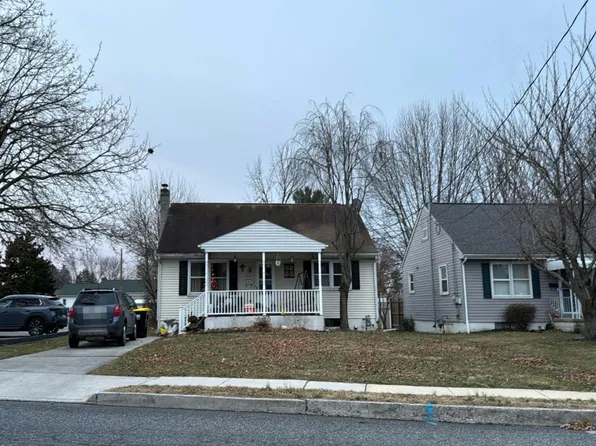 27 Beck Mill Rd, Hanover, PA 17331