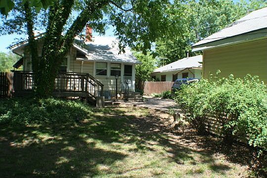 4th image of 323 E Columbia Ave