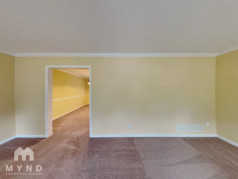 1645 Brantford Dr — Photo 10