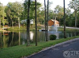 537 Cumberland Cove Rd, Monterey, TN 38574