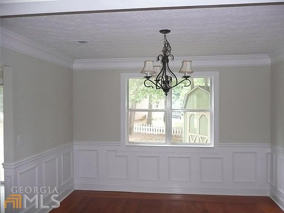 5th image of 2955 Hidden Dr