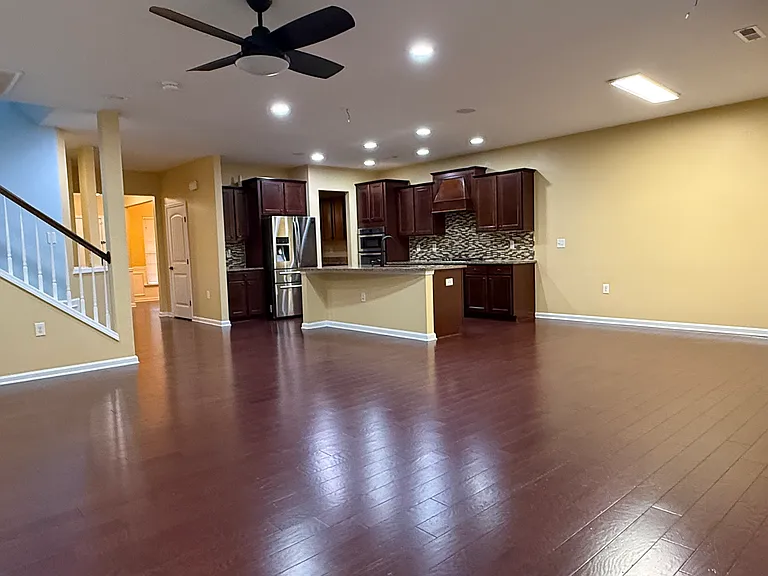 2101 Chipley Dr — Photo 33
