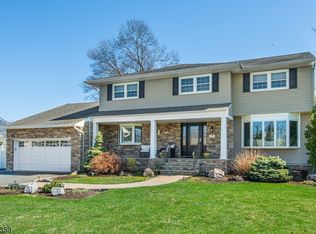 19 Caryn Place, Fairfield Twp., NJ 07004
