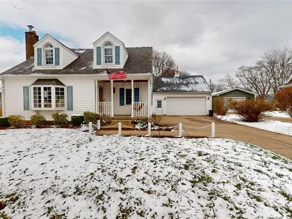 2711 Wellington Rd, Erie, PA 16506