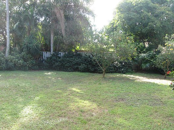 5th image of 174 Orange Dr
