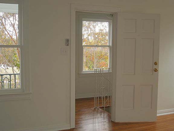 4th image of 435 Club Dr APT 2