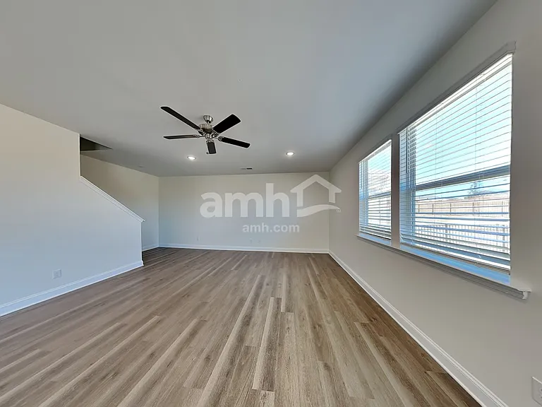 3472 Lincoln Heights Ln — Photo 5
