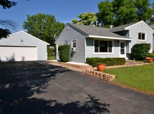 2442 Long Lake Rd, New Brighton, MN 55112