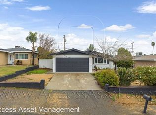 216 Chaney St, Lake Elsinore, CA 92530