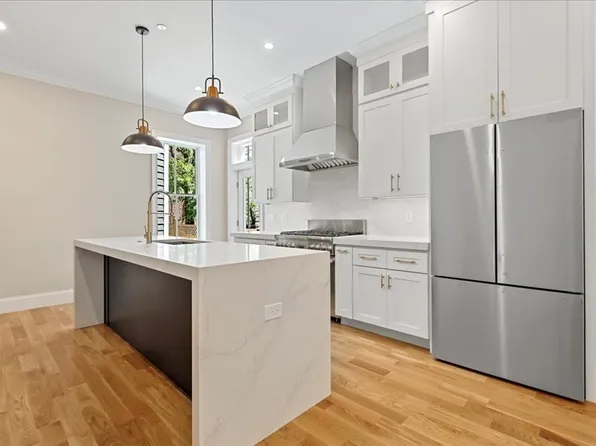 41 Mount Vernon St Floor 1, Charlestown, MA 02129